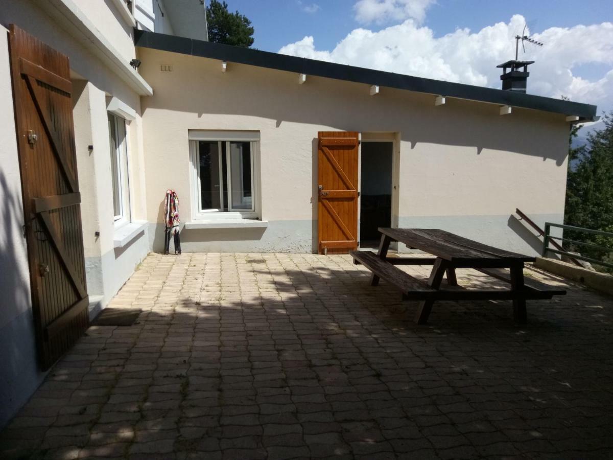 Grand F3 Terrasse, Vue Apartment Font-Romeu-Odeillo-Via Exterior photo